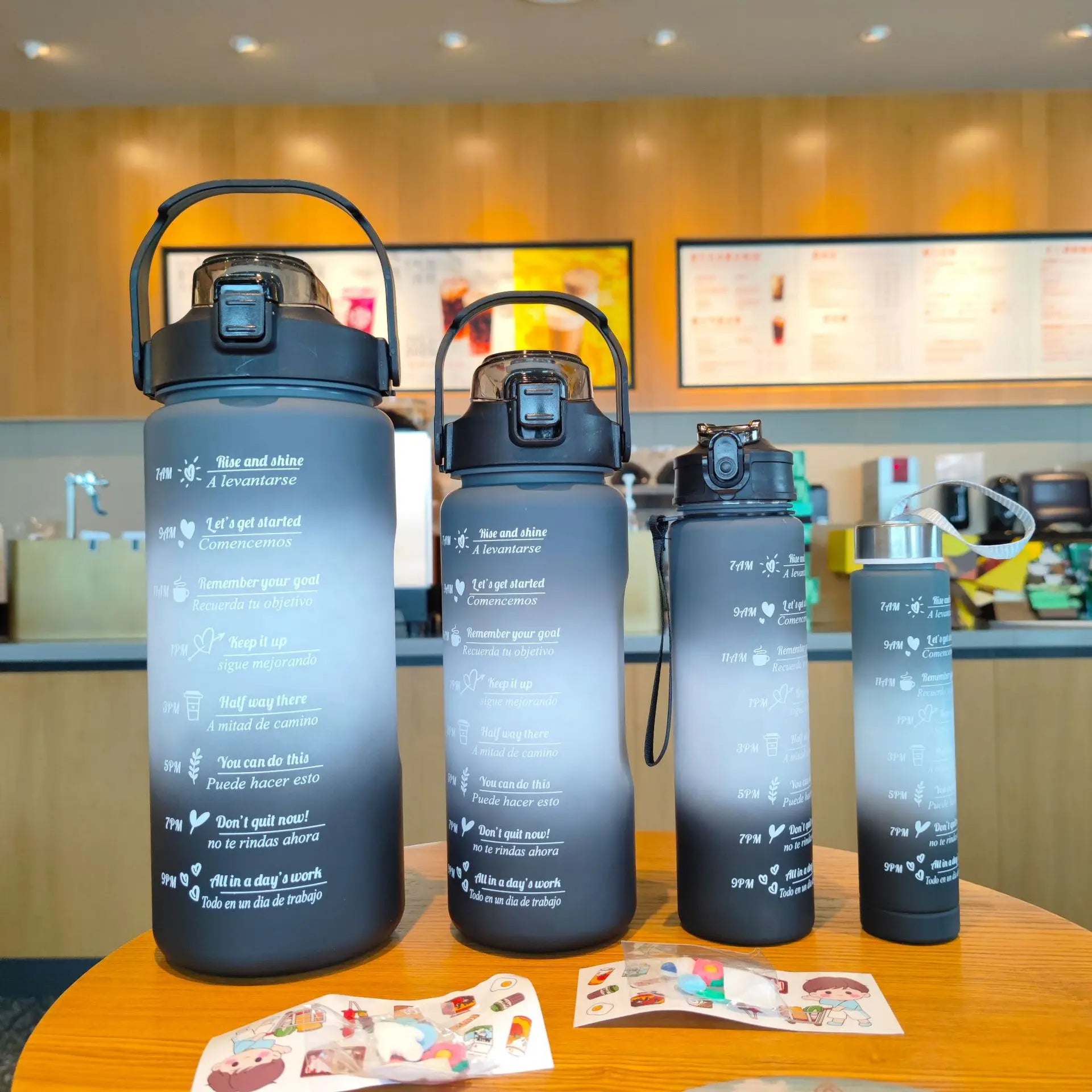 Hot Selling 4 in 1 Large Capacity 4pcs Plastic Water Bottle With Measurements Straw and Handles Motivational Time Marker