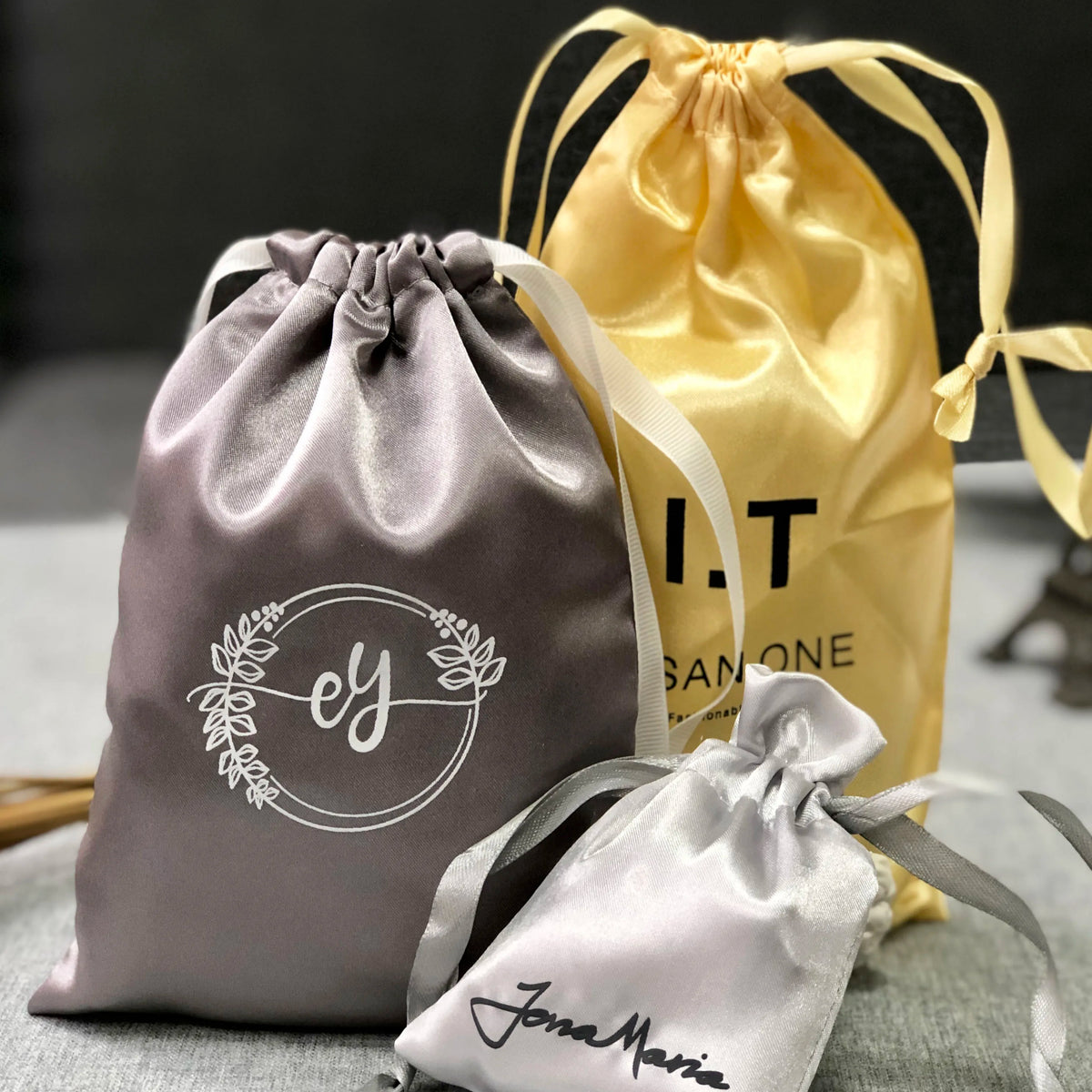 Custom Size Brand Logo Luxurious Jewelry Packaging Underwear Satin Dust Pouch White Silk Drawstring Satin Bag for Wig