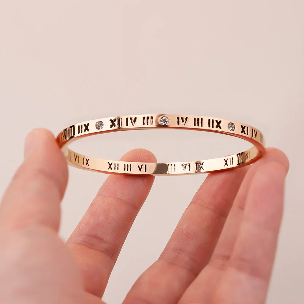 Wholesale Luxury Female Roman Numeral Bracelet Bangle Hollowed Out CZ PVD Plating Non-Tarnish Jewelry