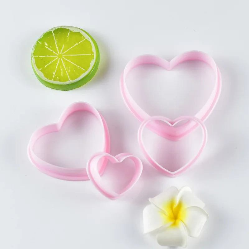 4pcs Multi-size Sandwich Fondant Cake Fruit Heart Shape Plastic Cookie Cutters