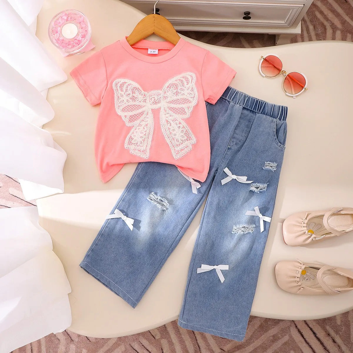 Wholesale Summer Two-Piece Girls Clothing Set Beautiful Pink Bow T-Shirt and Denim Pants with Cotton Worested Fabric