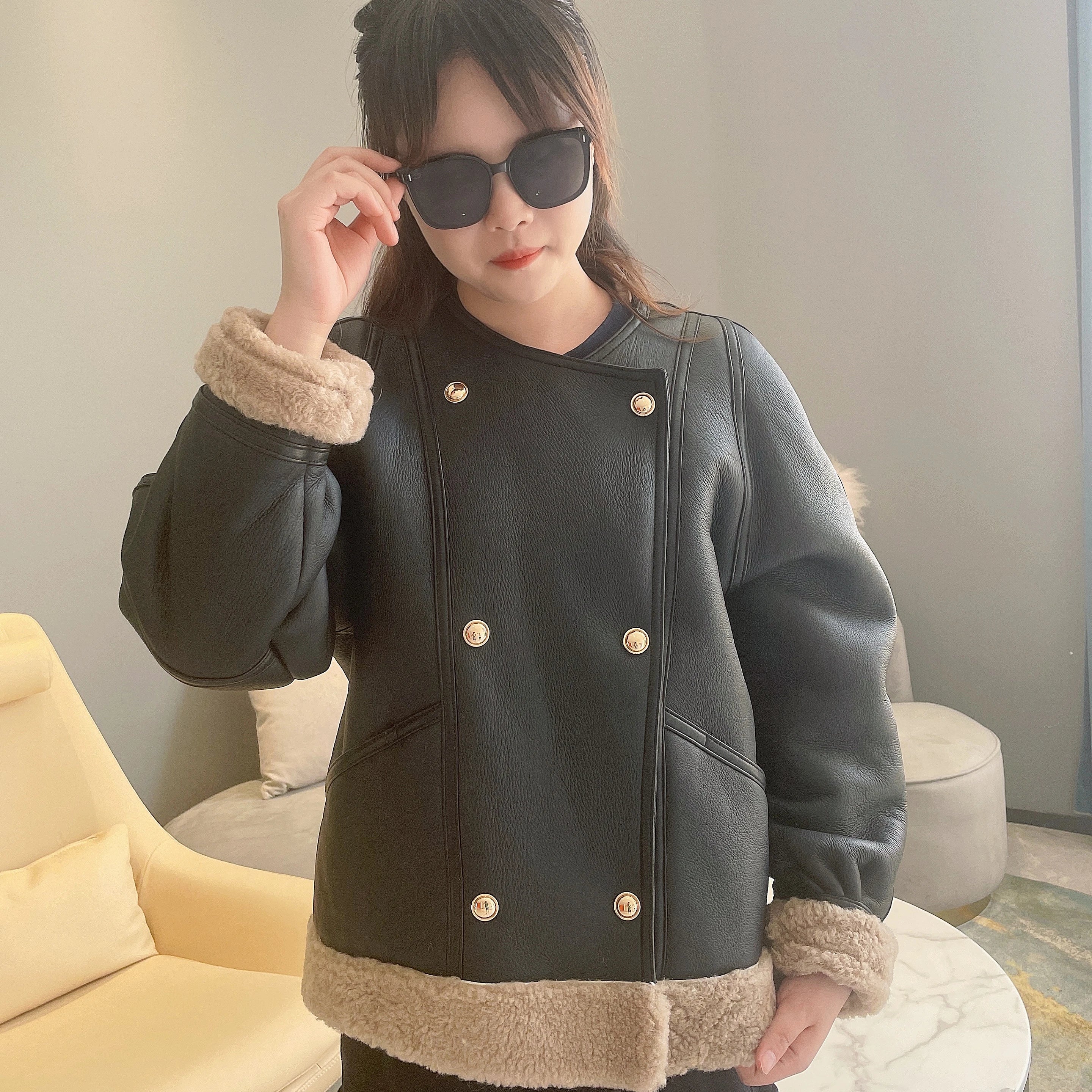 Janefur Women Luxury New Regular Fitted Classic Design Sheep Shearling Jacket