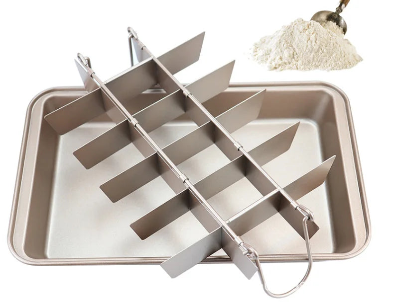 Bakeware High Carbon Steel Coating Fast Heat Conduction Removable Non Stick Brownie Baking Pan with Built-In Slicer Cutter