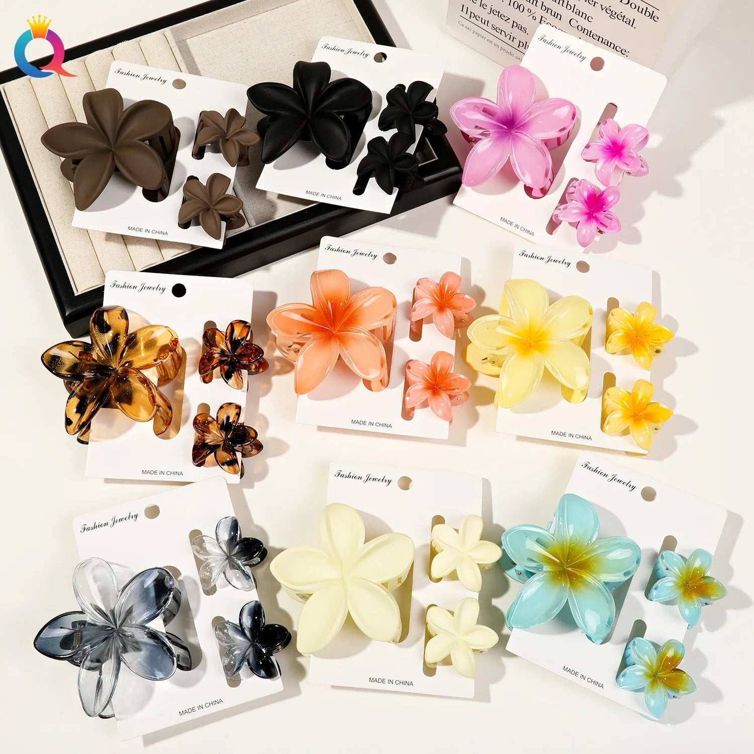QIYUE Women's Three-Piece Hair Clip Set Gradient Solid Color Redbud Flower Hair Accessories Frangipani Design Made Plastic