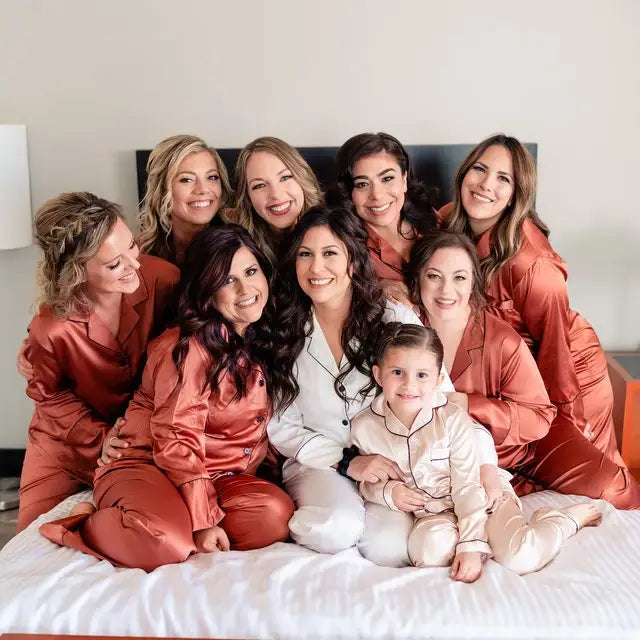 Fung 6001High Quality Factory Wholesale Satin Pajamas Women Silk Satin Pajama Set for Wedding Day Bridal Party
