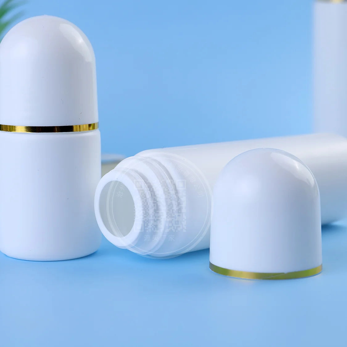 Multiple Design 20ml 25ml 30ml 40ml 50ml 60ml Plastic Deodorant Roll on Bottles with Screen Printing Customizable Color & Logo