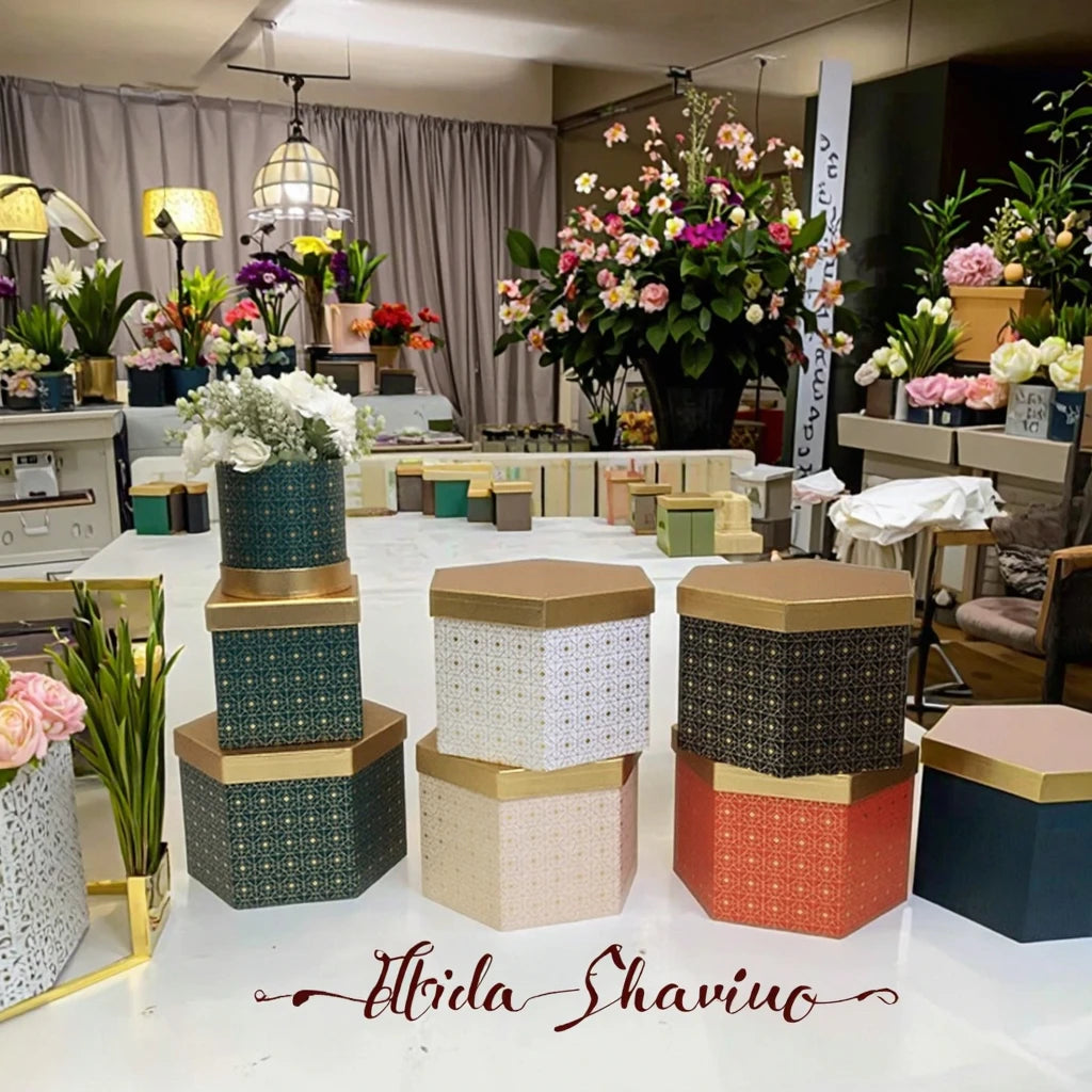 Spot (customizable) Multi-shape Combination Flower Box 3-piece Set Gold Bronzing Gift Box Packaging Cardboard Box Recyclable