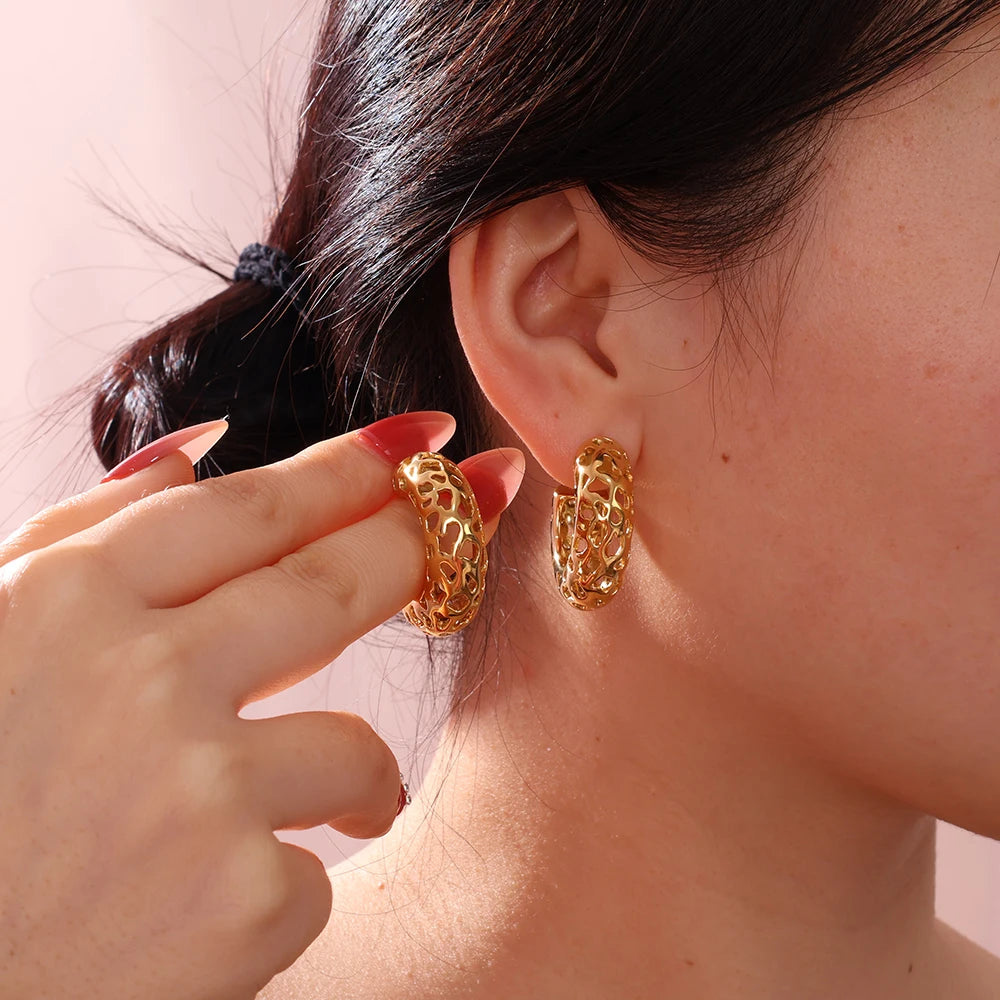 New Arrivals Designer Stud Stainless Steel Jewelry for Women Hollow Out CC Shaped Hoop Earring  Fine Jewellery