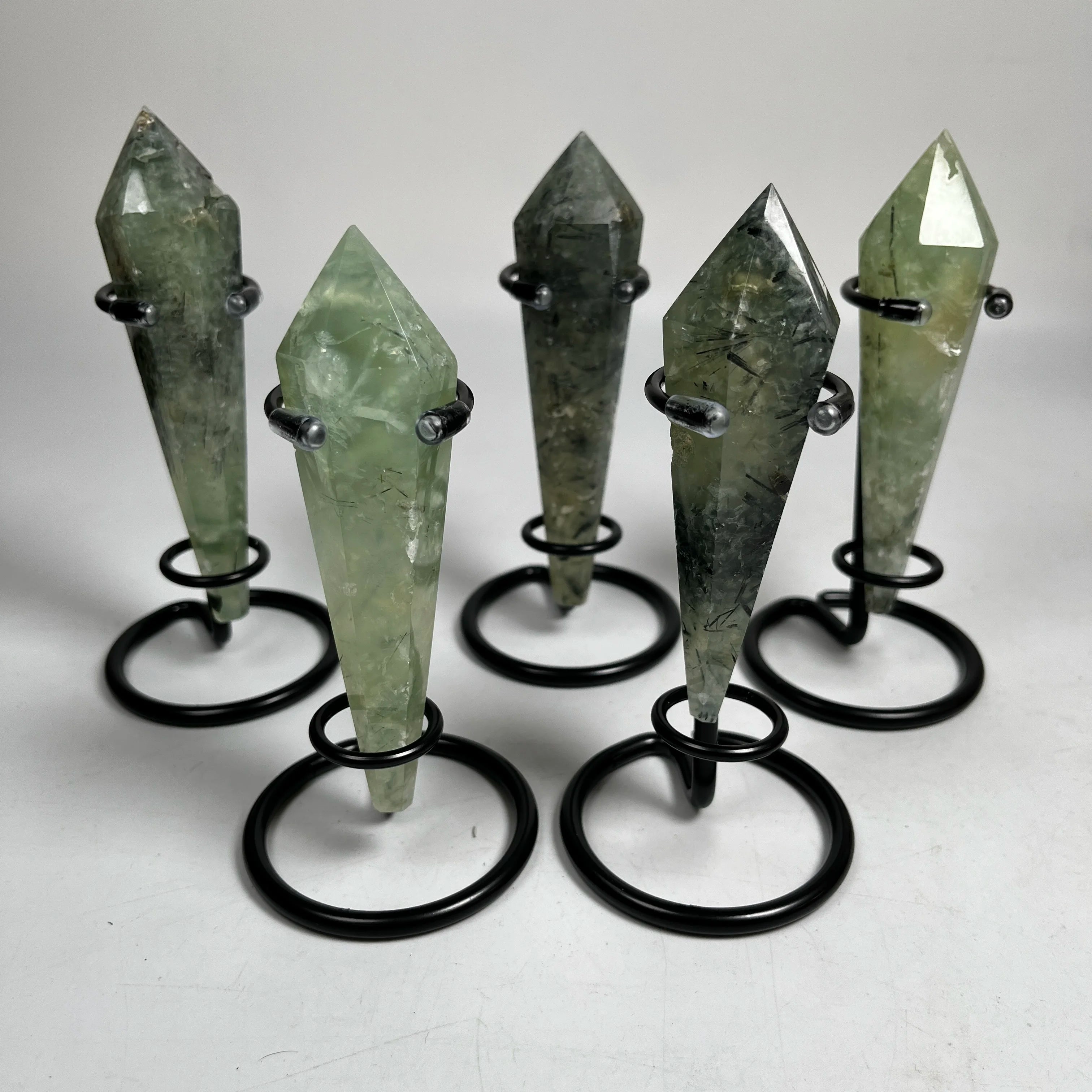 Wholesale Bulk Natural Stone Crystal Point Prehnite Wand Prehnite Crystal Tower for Healing