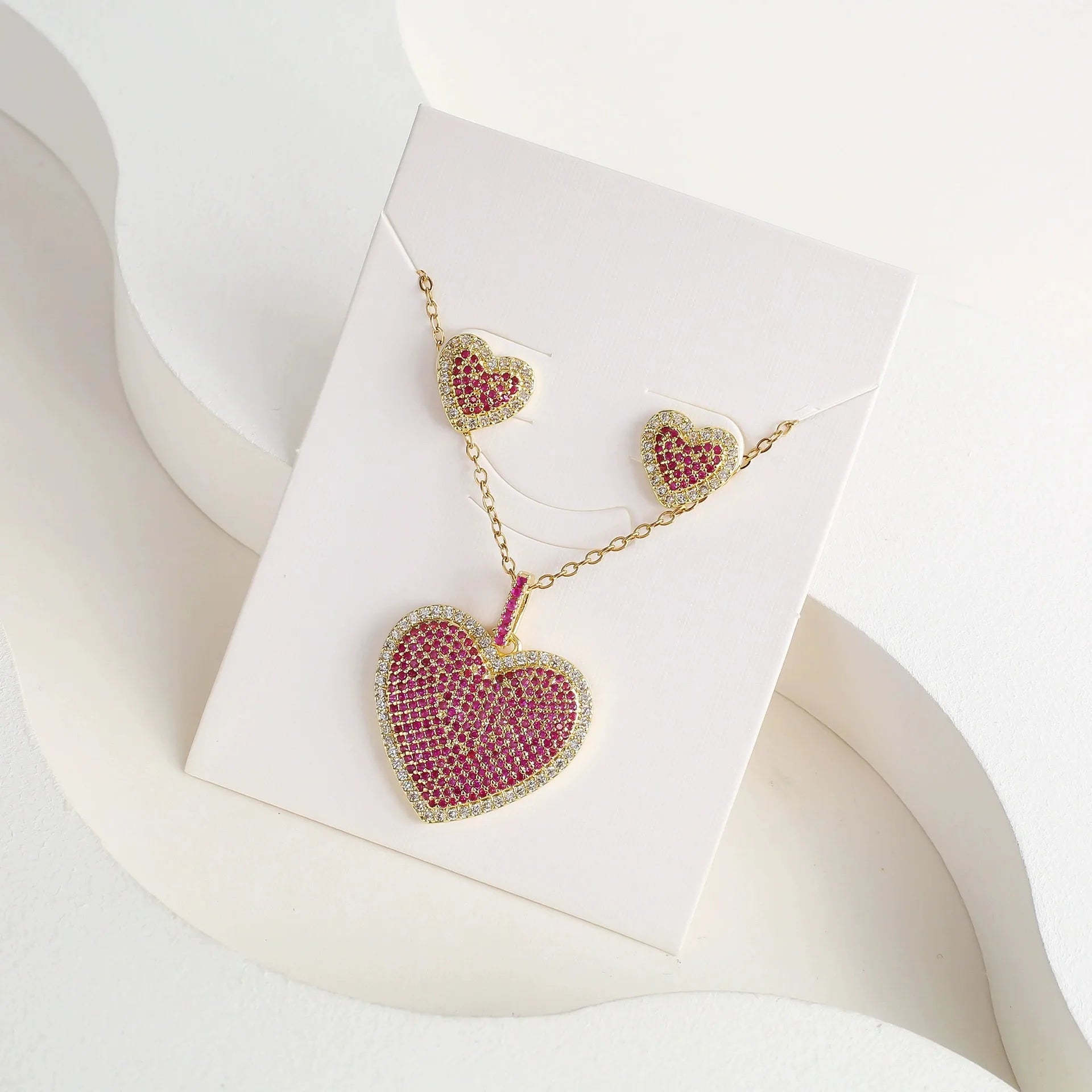 Micro-inlaid Diamond Heart Necklace Women's Light Luxury Versatile pink Diamond heart Women Engagement Party Jewelry