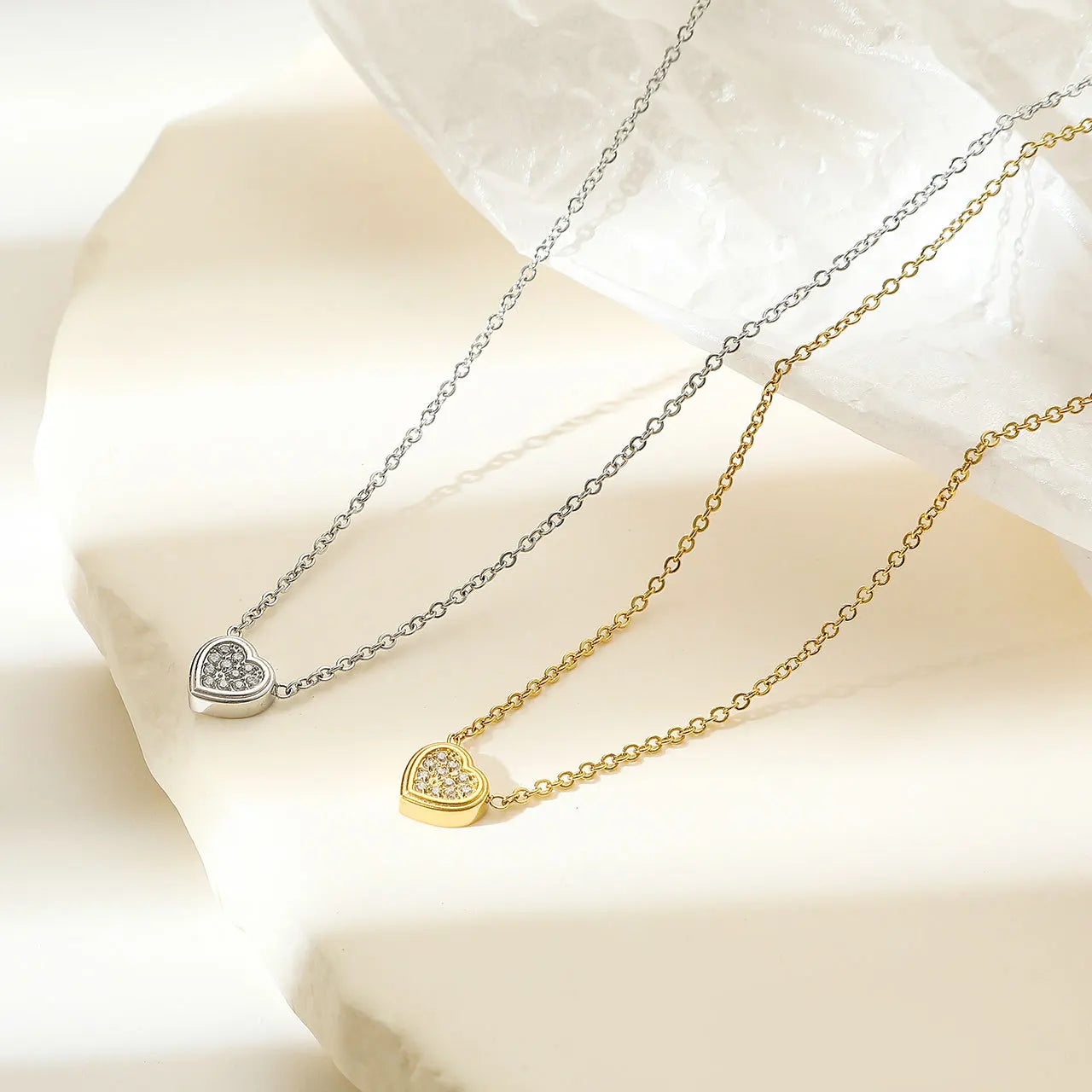 Ins 18K Gold Plated Heart Shaped Necklace for Women Stainless Steel Zirconia Pendant Clavicle Chain Fashion Party Jewelry