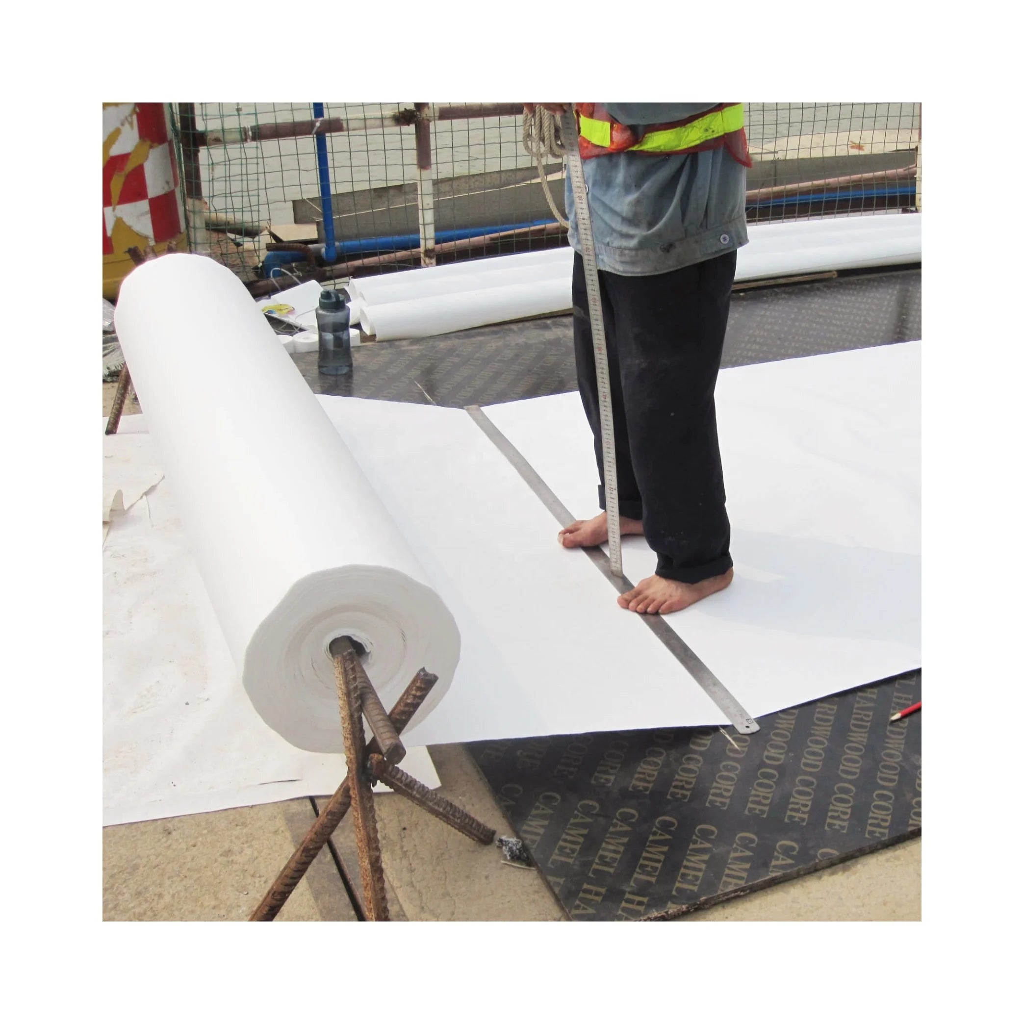 Guangzhou Huiming 350gsm Self-adhesive Waterproof controlled permeability formwork liner CPFL for bridge pier concrete stable