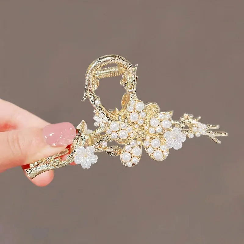 Wholesale Shiny Pearls Rhinestones Claw Hairpins Ladies Flower Metal Hair Claws Sweet Girls Fashion Barrettes Hair Decor