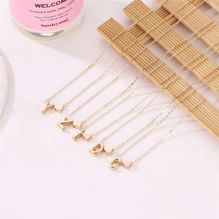 Wholesale Gold Plated Letter Necklace Short Clavicle Chain Fashion Heart Pendent Necklace