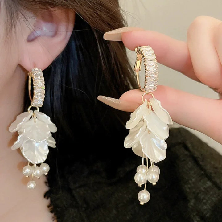 Shell Tassel Ear Cuff Earrings Zircon Flowers Luxury and High-end for Wholesale ND2104281