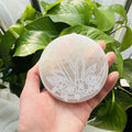 Wholesale 10 cm Selenite Coaster Plaster Engraved With Chakra Symbol Selenite Carving Crystals Cluster Slice for Decoration