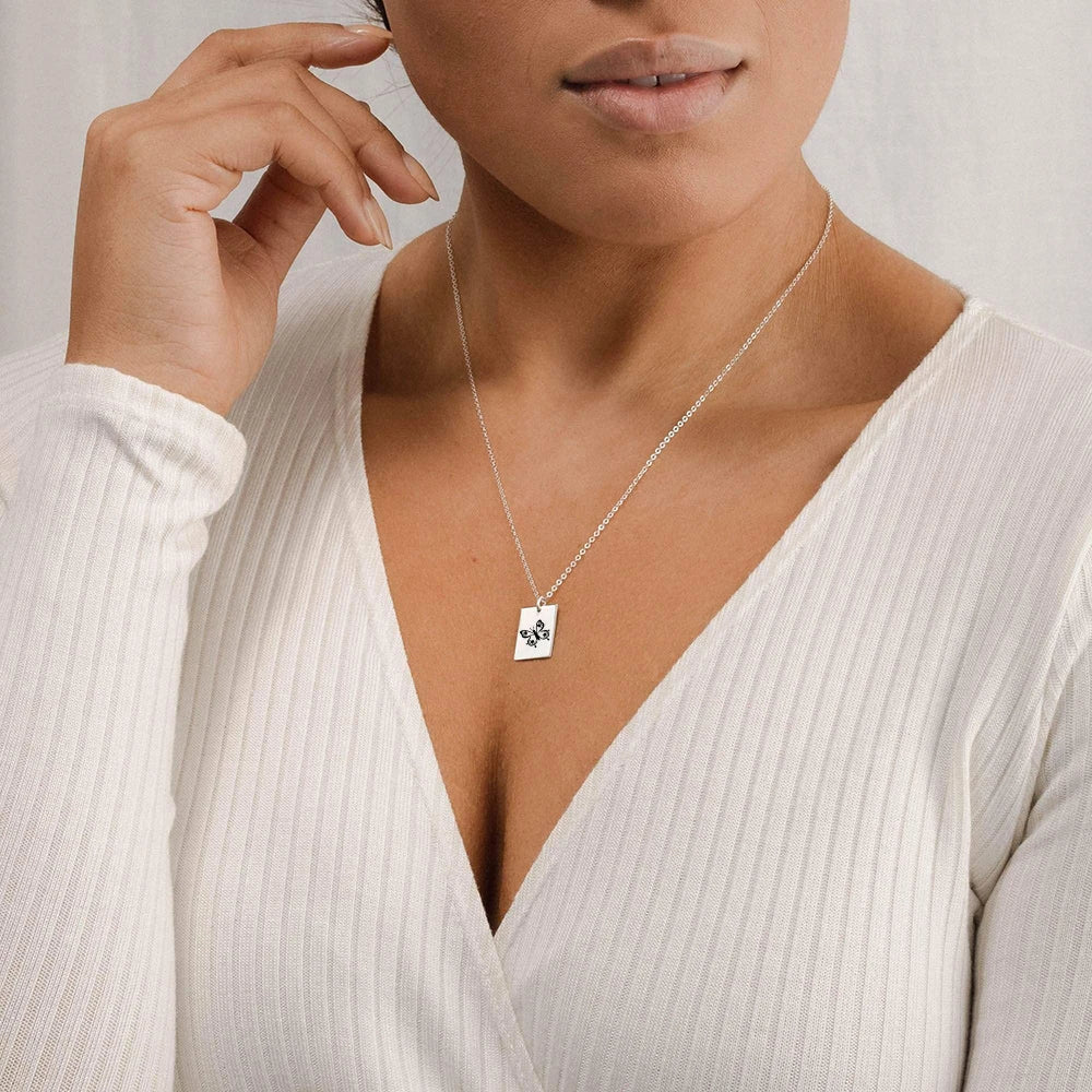 EManco Gold Plated Butterfly Square Pendant Necklace Stainless Steel Gold Charm Choker Chain Necklace for Women Elegant Jewelry