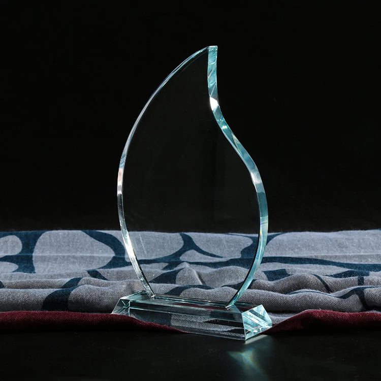 Guangzhou Cheap Wholesale Handmade Eco-Friendly K9 Blank Crystal Glass Trophy Custom Laser Engraving Heart Shape Business Gift