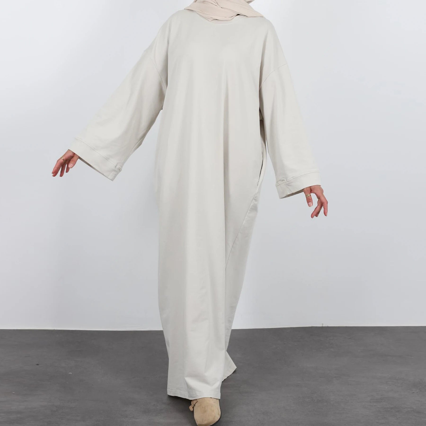 New Modest Casual Dresses for Women Plus Size Polyester Abaya for Muslim Casual Ramadan Wear Eid Ramadan Collection