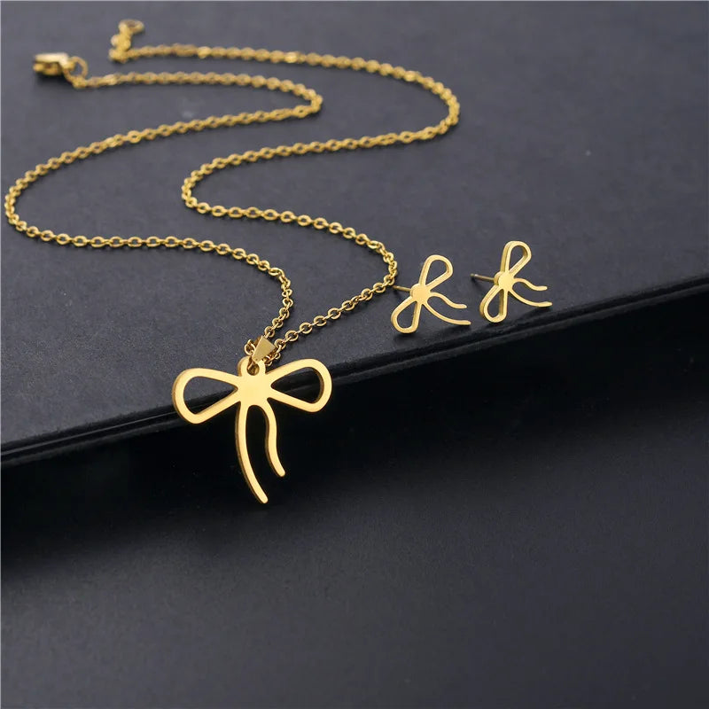 Hot Selling Niche New Smooth Bow Stainless Steel Jewelry Necklace Earring Set Feminine Design Collarbone Link Chain Wholesale