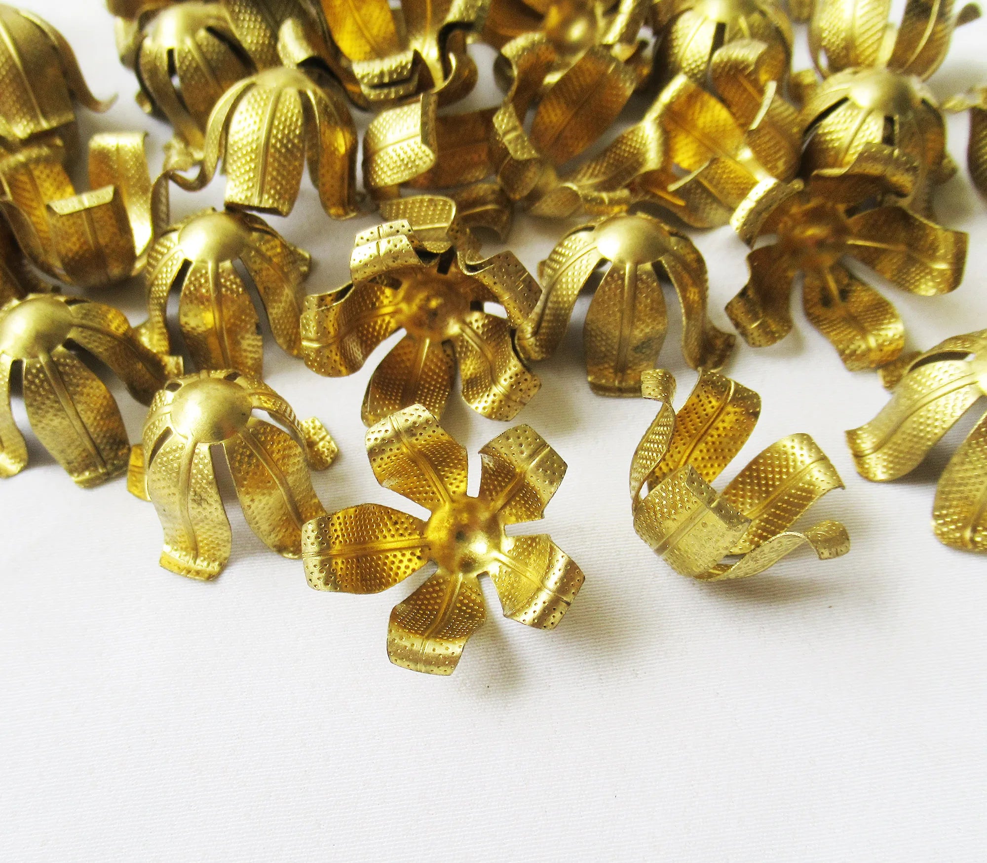 Brass Petal Finding 13x20mm Adjustable Floral Components Enkianthus