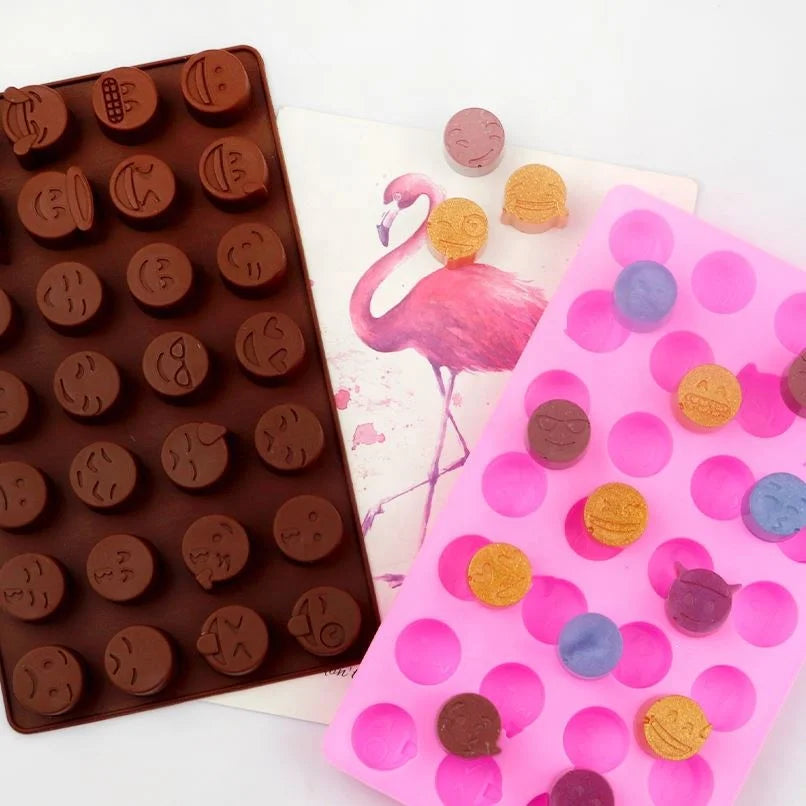 072 Factory Free Sample 28 Hole Face Shape Different Smile Silicon Resin Mold Silicon Chocolate Moulds Silicone Ice Cube Tray