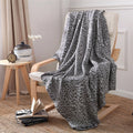 BW Good Selling Soft Warm Chunky Leopard 100% Cotton Knitted Throw Blanket for Home Decoration