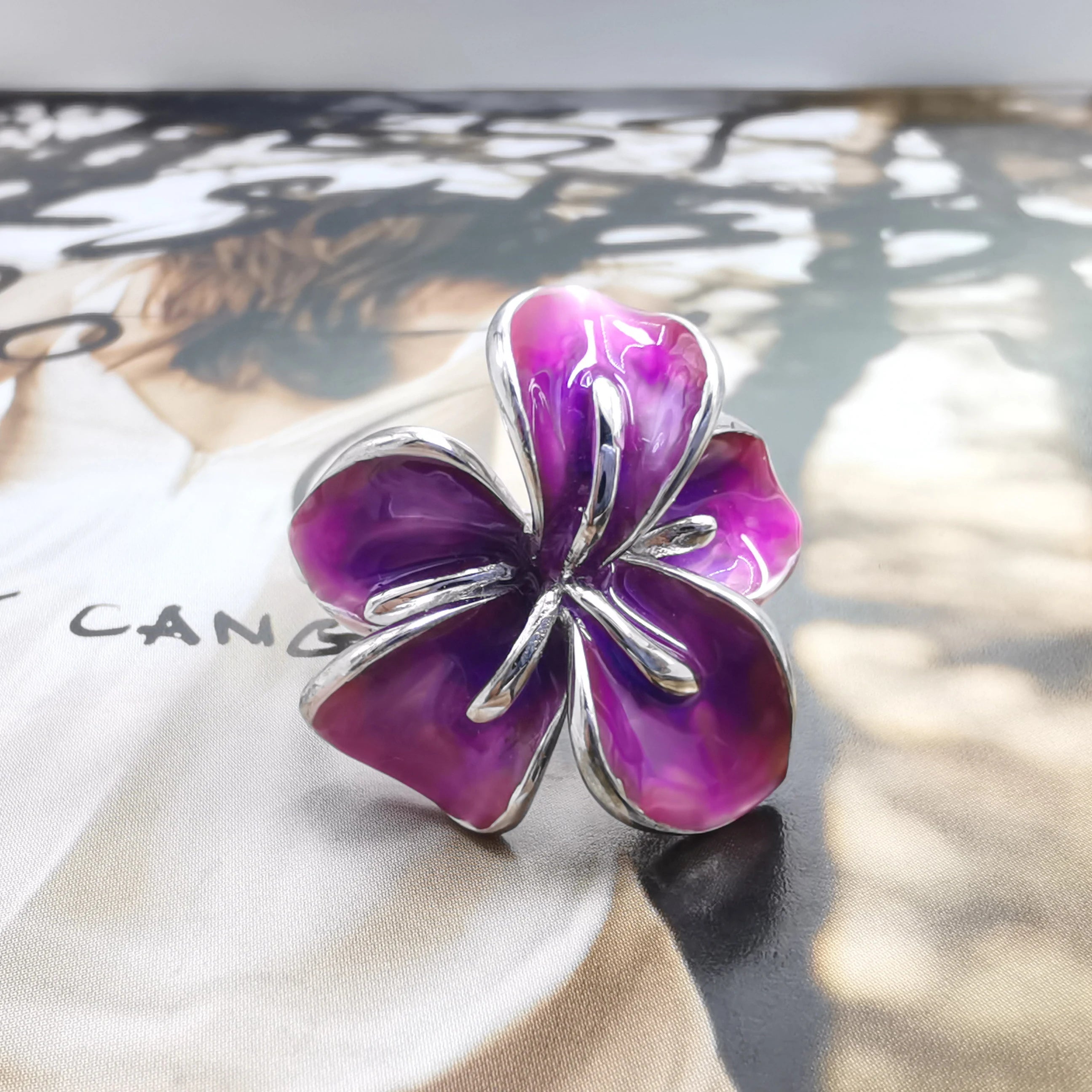 Fashion Jewelry Flower Shape Bezel Setting Wedding Engagement Gift Ring Purple 925 Sterling Silver Enamel
