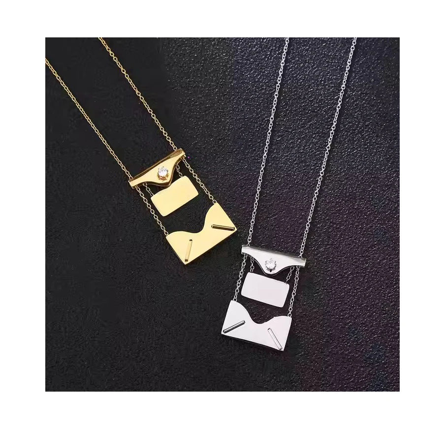 Personalized Custom Engrave Lettering Envelope Locket Necklace Gold Silver Stainless Steel Envelope Pendant Necklace for Couple