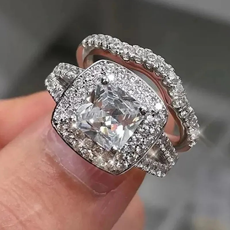Huitan 2Pcs/Set Bridal Engagement Square Cubic Zirconia Diamond Rings Micro Pave Women Silver Plated Classic Wedding Ring Set