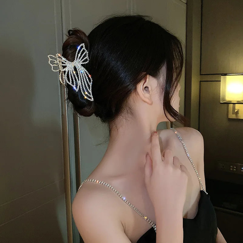 Exquisite Rhinestone Butterfly Hair Claw Clips Women Elegant Pearl Hair Crab Barrette Headwear WOMAN HAIR Ponytail Clip