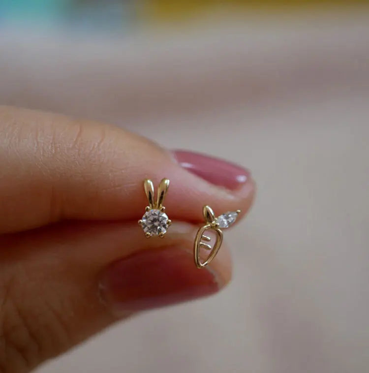 Cute INS Fashion Pure 925 Sterling Silver Asymmetrical Zircon Rabbit Carrot Shaped Stud Earrings for Women Girls