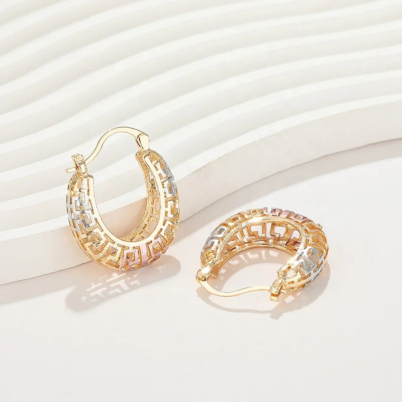 Earrings for Women Chic 18K Gold-Plated 3A Zircon Hollow Hanging Hoop Huggies Earrings Wholesale Fashion Jewelry