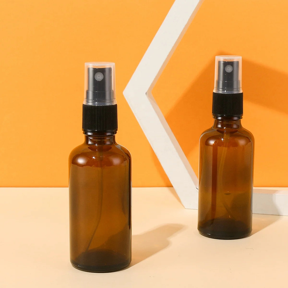 Amber 50ml Glass Fine Mist Spray Bottle Empty Refillable Travel Cosmetic Liquid Containers for Makeup