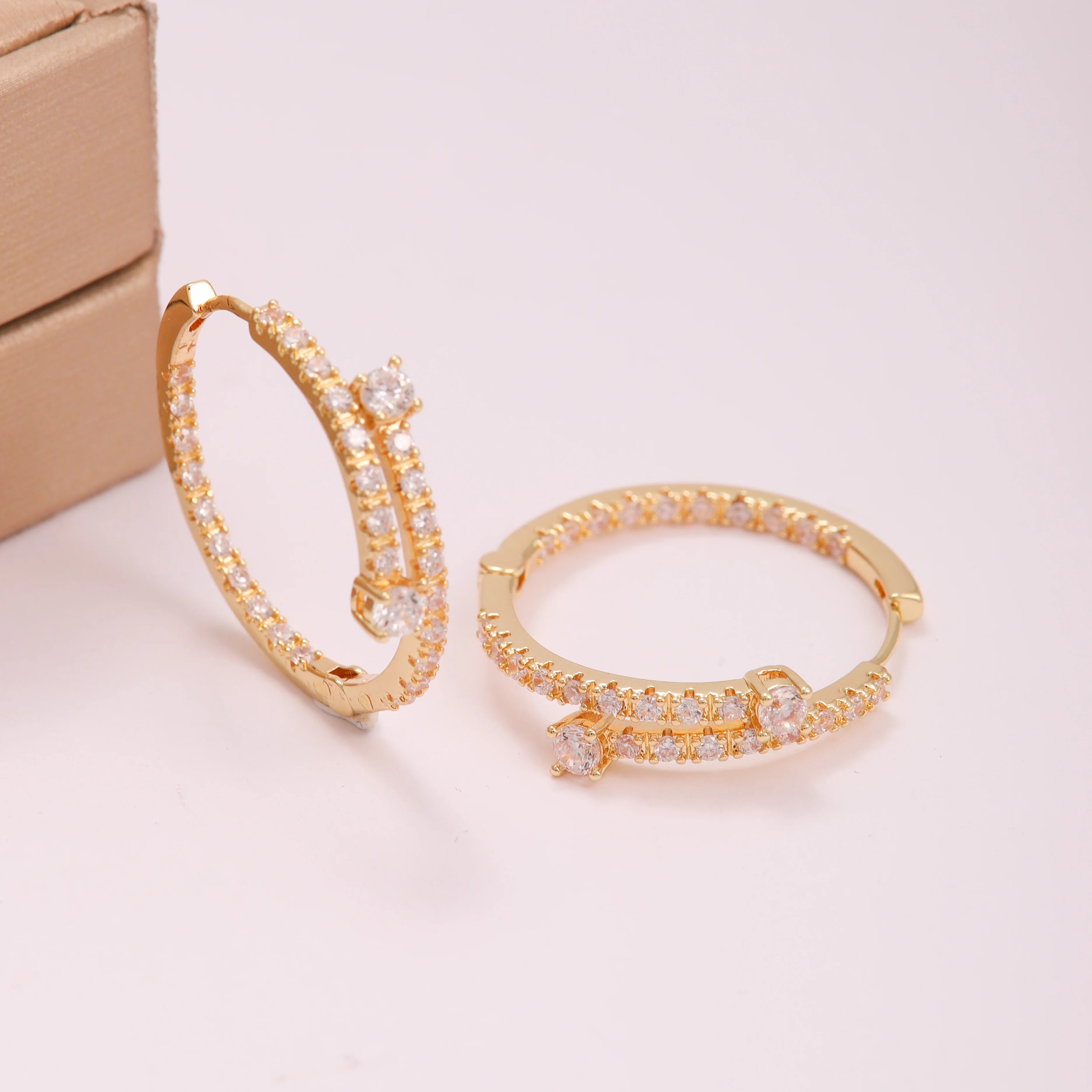Ginzeer Luxury Geometric Hoop Earrings Brass Gold Plated with Zircon and Diamond Classic Style Wedding Gift for Women & Men
