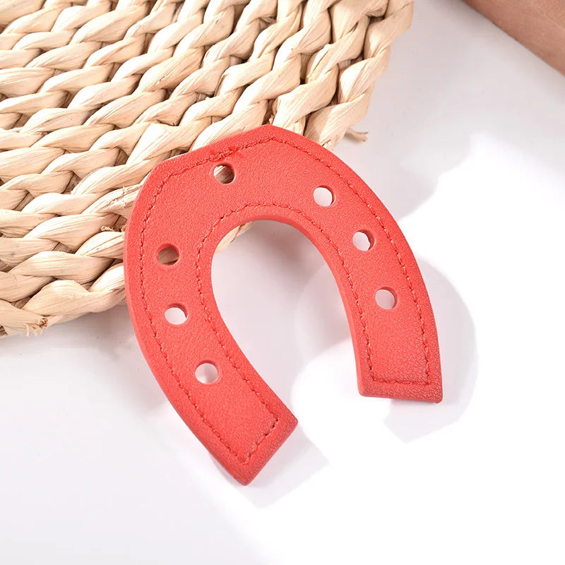 Factory Creative Gifts Leather Horseshoe Fashion Bag Hanging Decoration U-shaped Basket Hanging Key Pendant Purse Charm