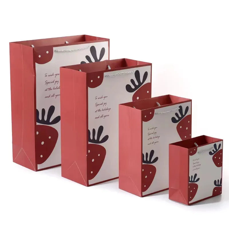 Cardboard Strawberry Cute Bear Jewelry Pouch Paper Gift Shopping Bags Rope Button PP Kraft Paper Hand Made Matt Lamination