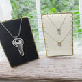 Fancy Jewelry Neck Organizer Pendant Display Stand Metal Jewelry Long Chain Display Rack For Necklaces jewelry store
