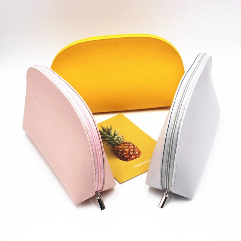 Waterproof Custom logo Professional Pink PU Makeup Beauty Bag for Lady Shell Shape Faux Leather Cosmetic Toiletry Bags