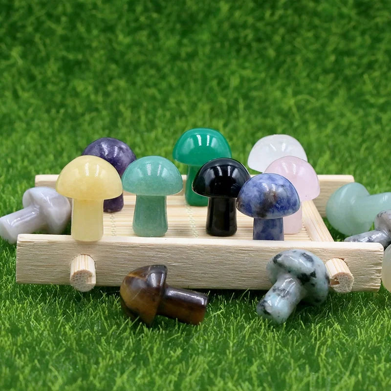 20mm Mini Natural Crystal Mushroom Chakra Gemstone Labradorite Wholesale Stone Healing Energy Carving for Home Decoration Gift