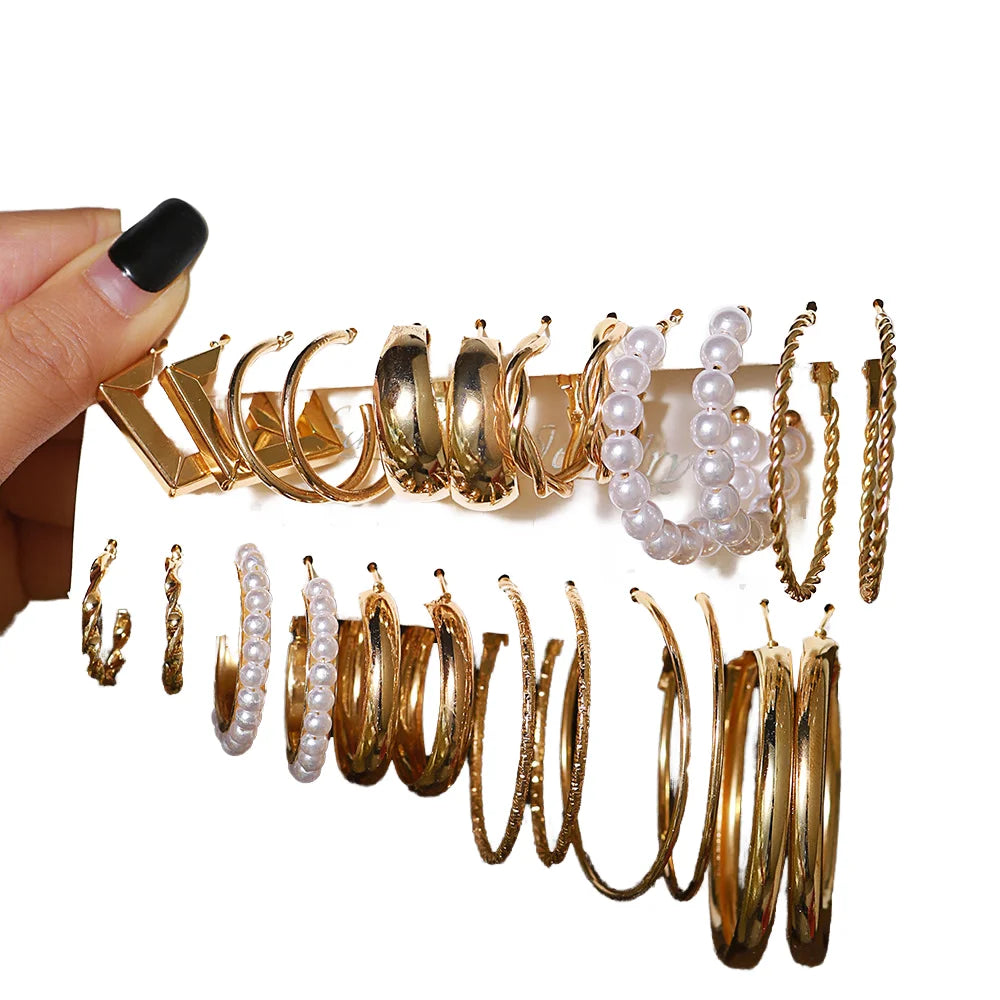 2023 Women's Geometric Gold Pearl Metal Silver Plated Drop Earrings Heart Butterfly Hoop Earrings Set Fashionable Jewelry Gift
