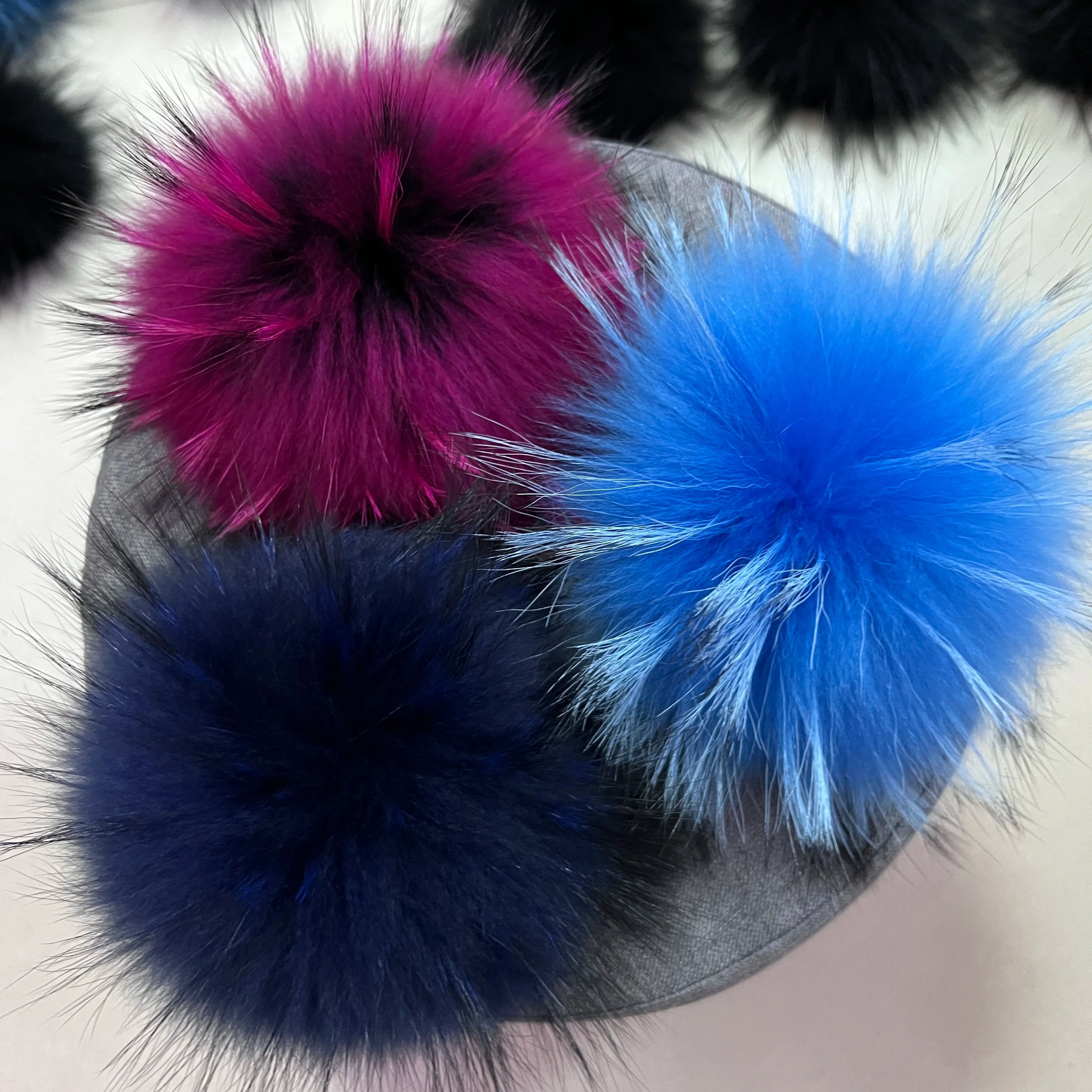 Stylish Real Animal Fur Ball Pompom Fox Pompom Balls Fur Pompon 15cm Raccoon Pom Pom for Scarves Hats Diy Accessories