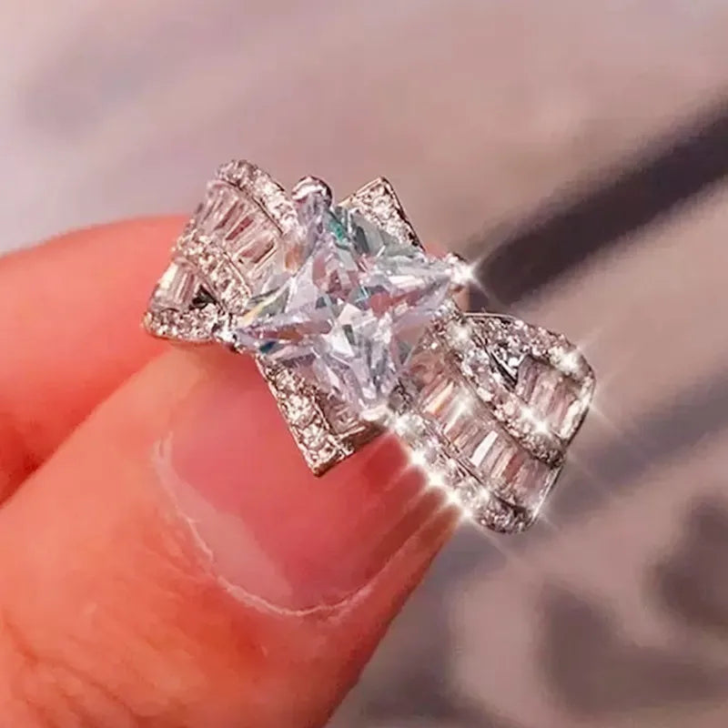 CAOSHI Newly Designed Princess Cut 3A Cubic Zirconia Silver Plating Jewelry Geometric Diamond Wedding Engagement Rings Women