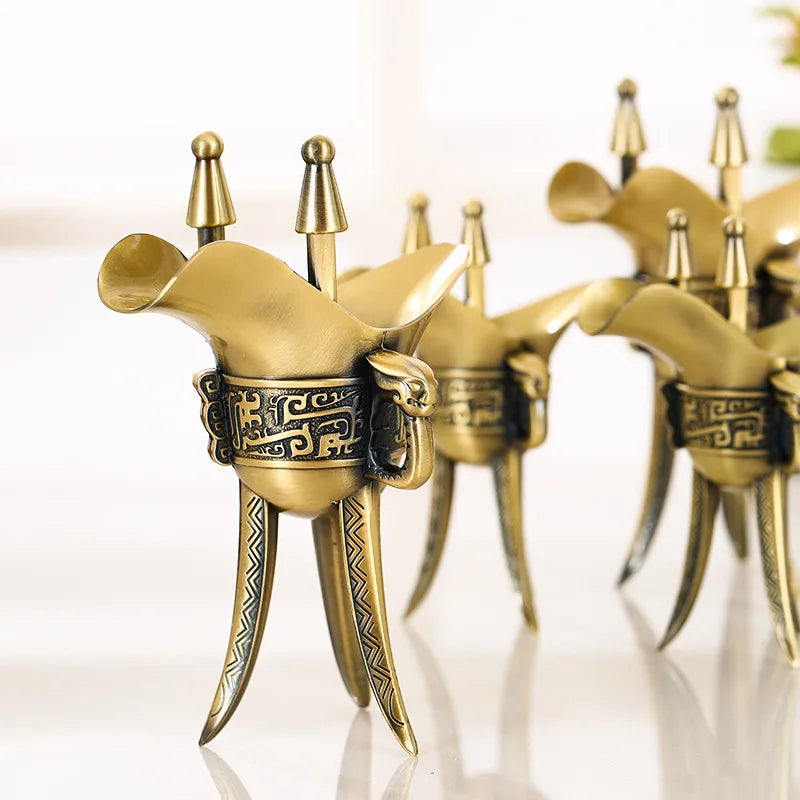 2026 QIAN HU Antique Brass Cup Goblet Metal Shot Glass Retro Wedding King Cup Home Decoration Stock Available