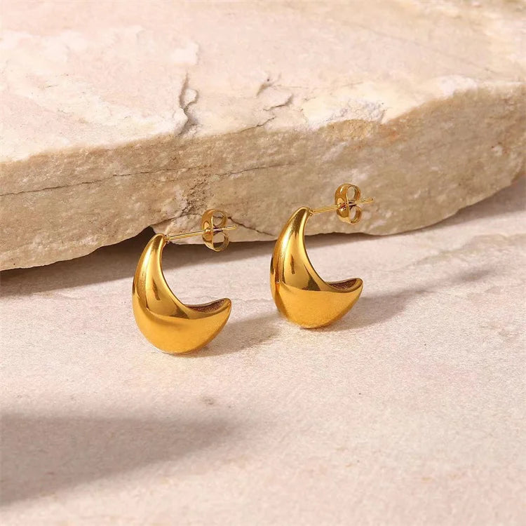 Wholesale Fashion Vintage Stainless Steel Luxury Women 18 Gold Plated Half Round Hollow C Shaped Earrings