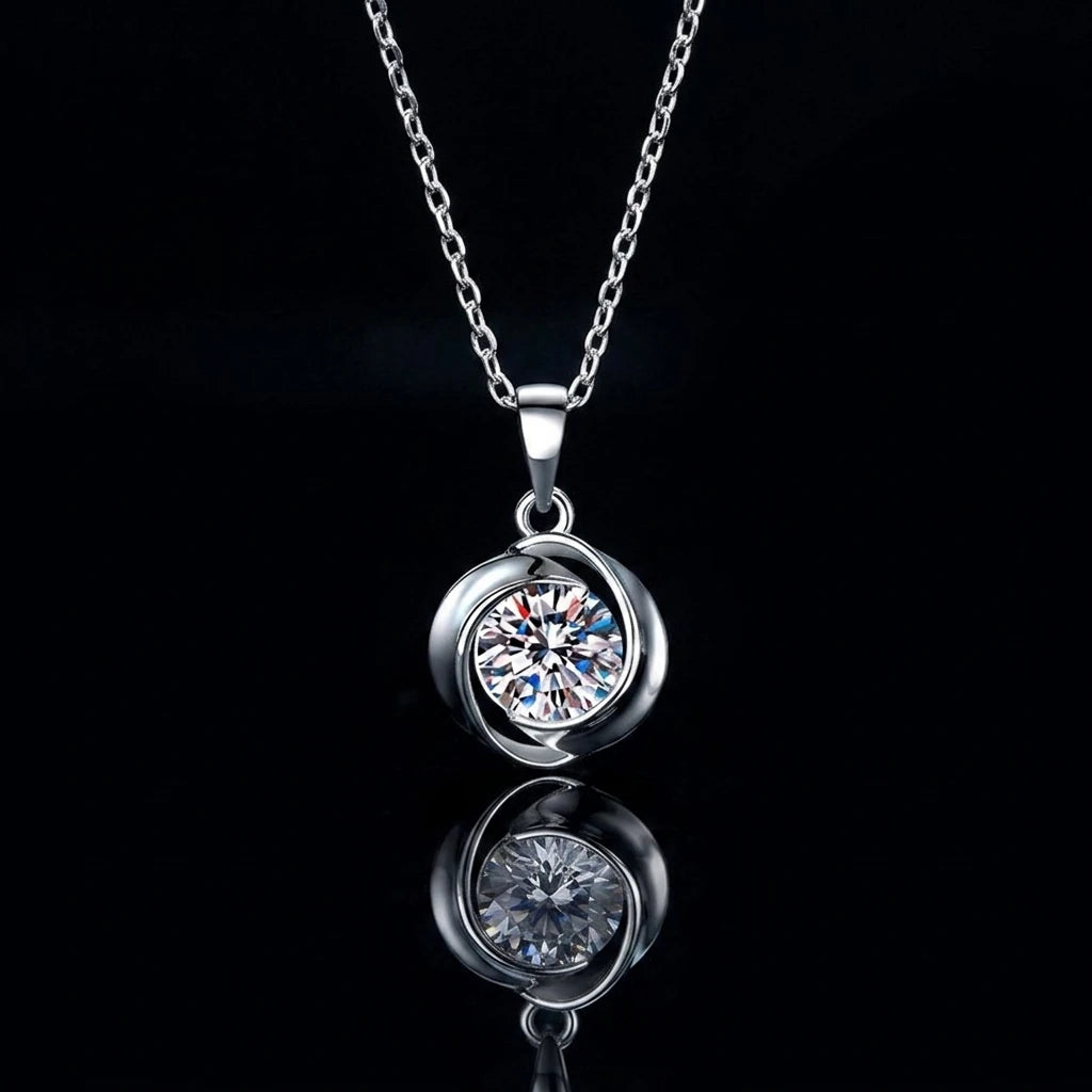Korean Version of the Lucky Four-leaf Clover Vvs D Color 1CT Moissanite Round Pendant S925 Sterling Silver Necklace for Women