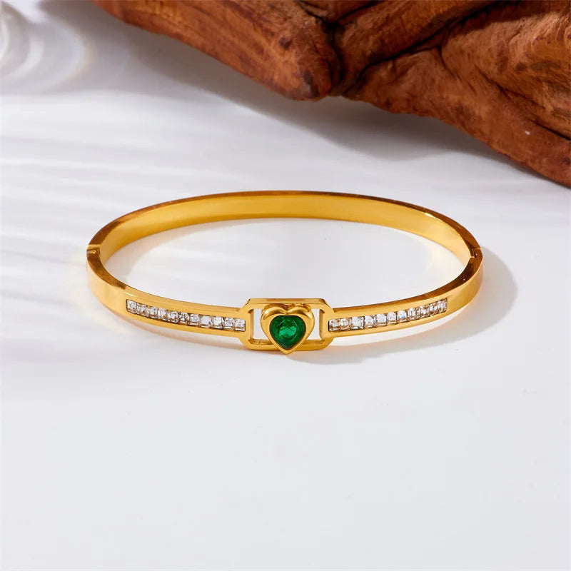 New Arrival Simple Trendy 18k Pvd Gold Plated Heart Zircon Bracelet Jewelry 316l Stainless Steel Bangle for Women