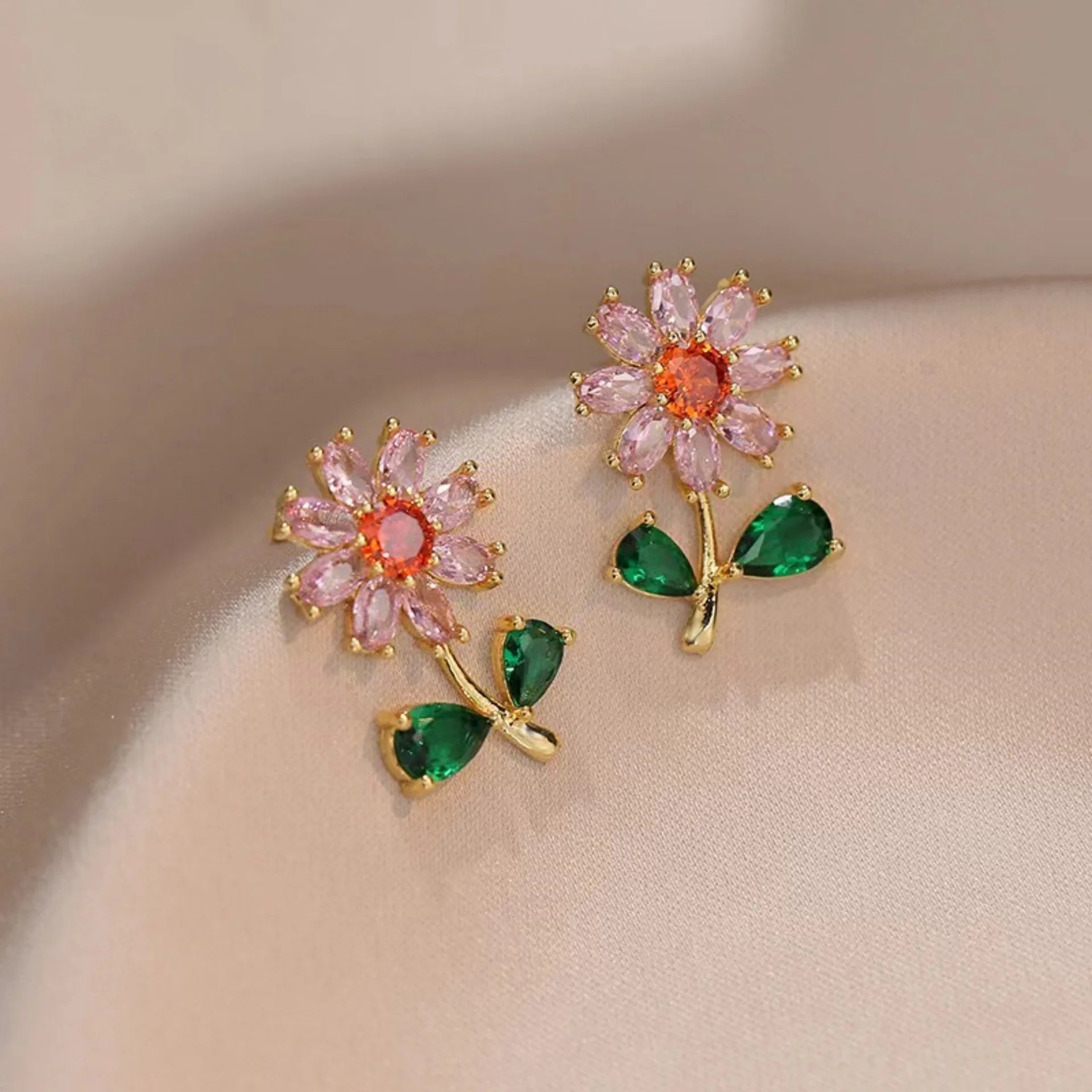 Fashion Stud Earrings Flower Stud Earring Bling Zircon Diamond Ear Jewelry Niche Design Green Leaf Flower Earring for Women