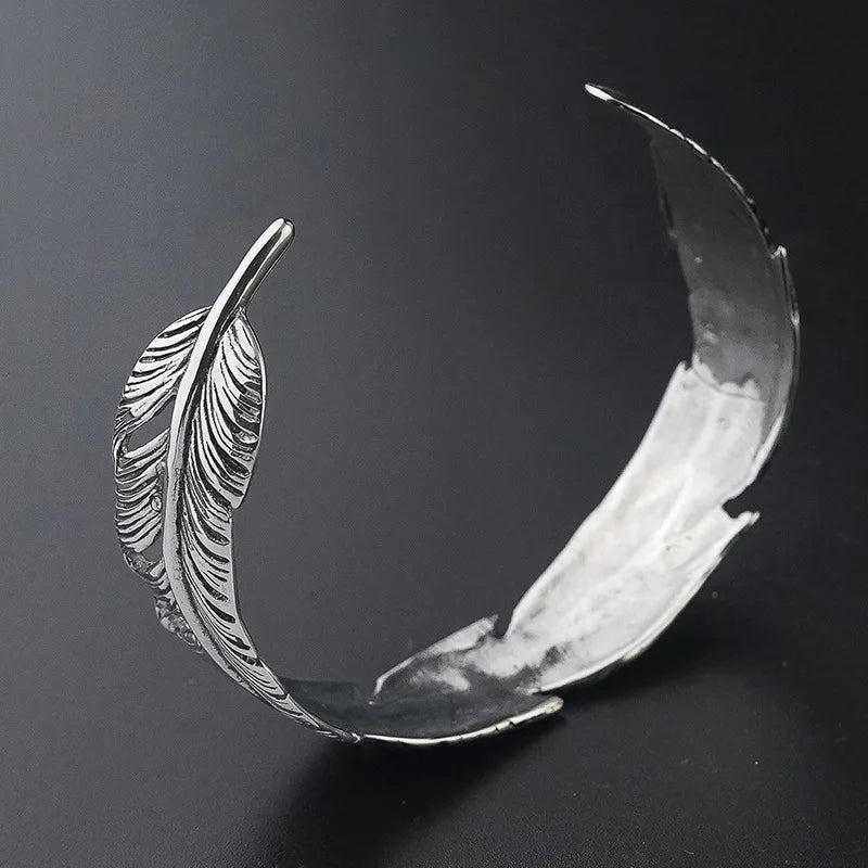 Wholesale Exquisite Gold-Plated Stainless Steel Feather Cuff Bracelets Open Fashion Bangles for Men and Women Party Gifts