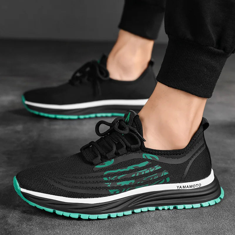 2025 New Korean Version Breathable Men Mesh Shoes Running Black Green Shoes with Soft Soles No-slip Men Sneakers